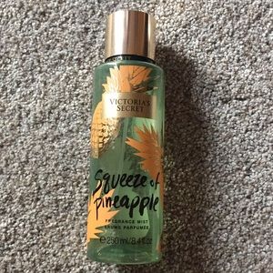 Victoria’s Secret fragrance mist